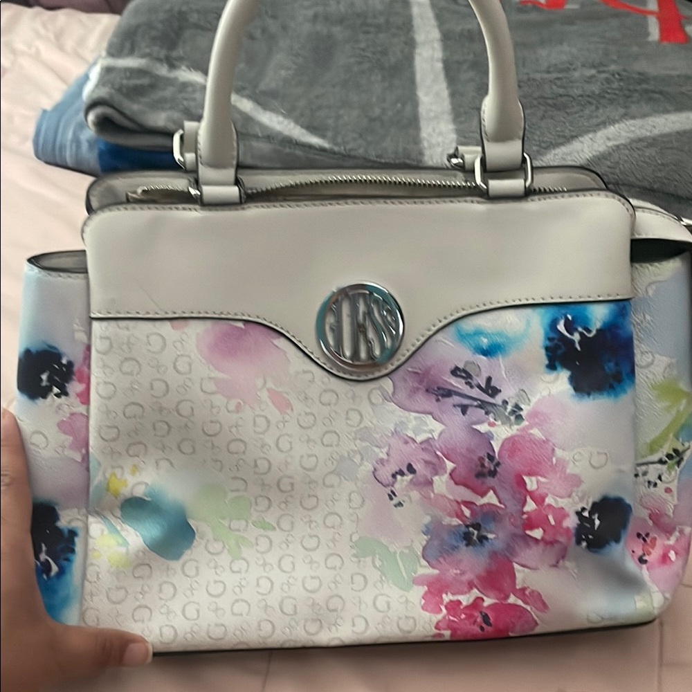 Floral White and Pink Guess Bag